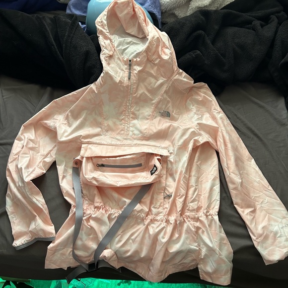 North face women’s size L windbreaker pullover (folds into fanny pack) - Picture 4 of 7